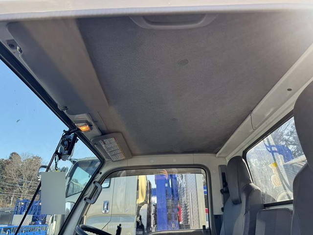 いすゞエルフ高所作業車小型（2t・3t）[写真30]