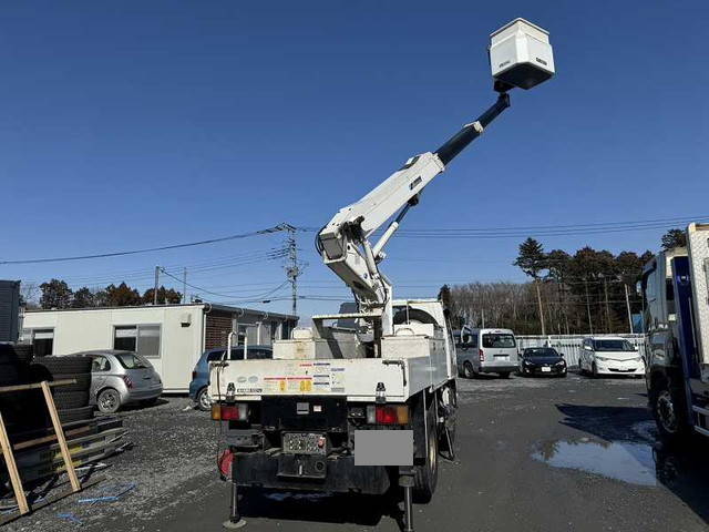 いすゞエルフ高所作業車小型（2t・3t）[写真04]