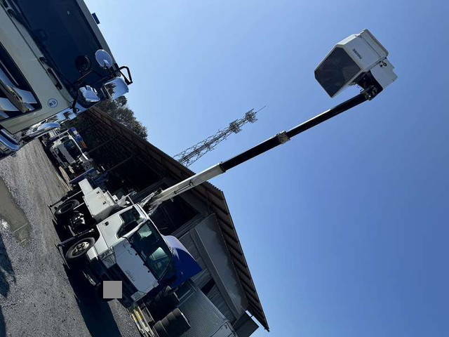 いすゞエルフ高所作業車小型（2t・3t）[写真08]