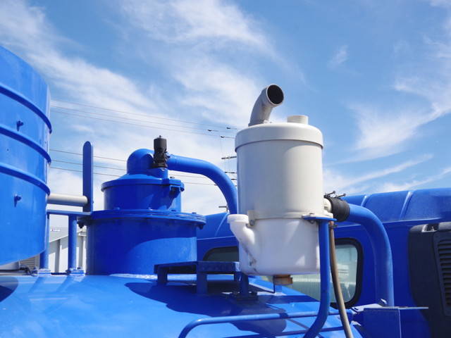 三菱ふそうキャンターバキュームカー小型（2t・3t）[写真11]