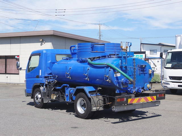三菱ふそうキャンターバキュームカー小型（2t・3t）[写真02]