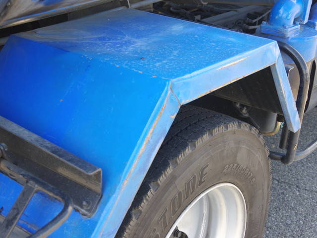 三菱ふそうキャンターバキュームカー小型（2t・3t）[写真26]