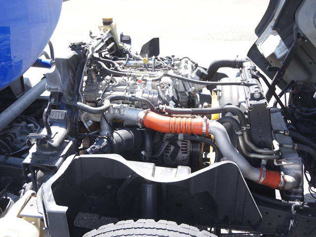 三菱ふそうキャンターバキュームカー小型（2t・3t）[写真27]