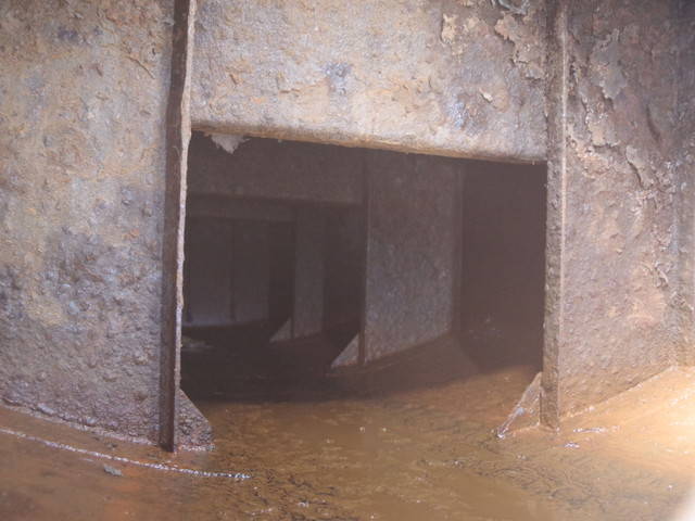 三菱ふそうキャンターバキュームカー小型（2t・3t）[写真05]