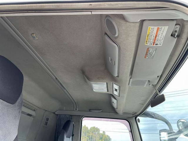 三菱ふそうスーパーグレートセルフクレーン4段大型（10t）[写真34]