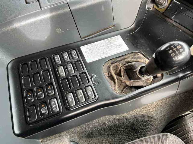 三菱ふそうスーパーグレートセルフクレーン4段大型（10t）[写真37]