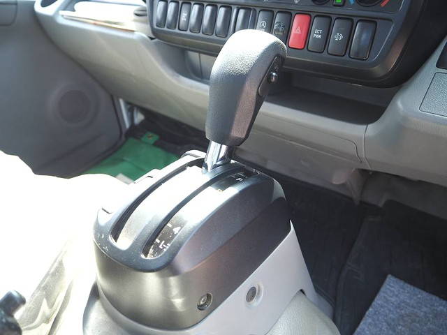 日野デュトロクレーン3段小型（2t・3t）[写真38]