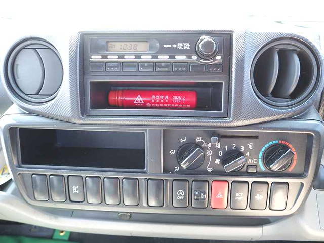 日野デュトロクレーン3段小型（2t・3t）[写真39]