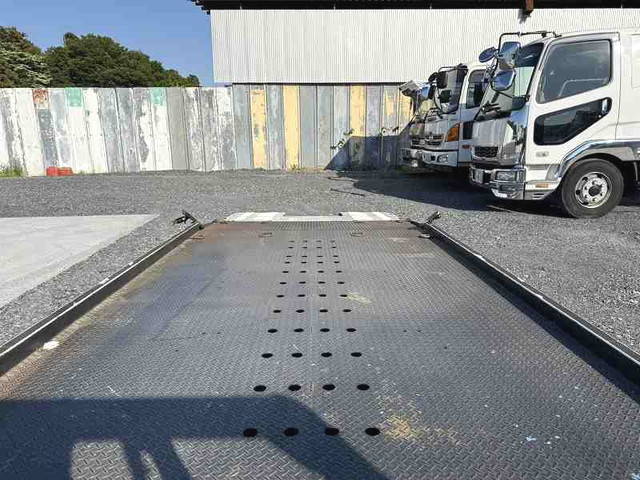 三菱ふそうキャンターセーフティローダー小型（2t・3t）[写真17]