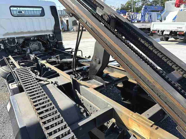 三菱ふそうキャンターセーフティローダー小型（2t・3t）[写真21]