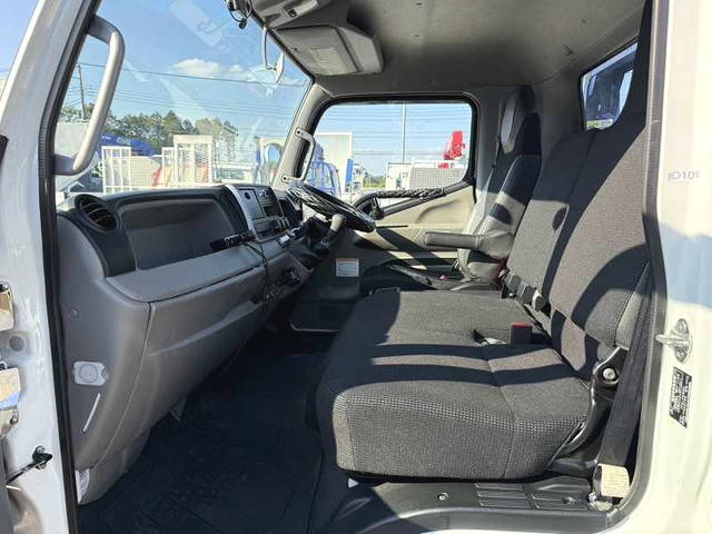 三菱ふそうキャンターセーフティローダー小型（2t・3t）[写真32]