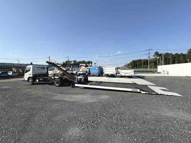 三菱ふそうキャンターセーフティローダー小型（2t・3t）[写真05]