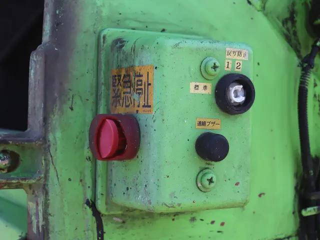 いすゞフォワードパッカー車（塵芥車）中型（4t）[写真16]