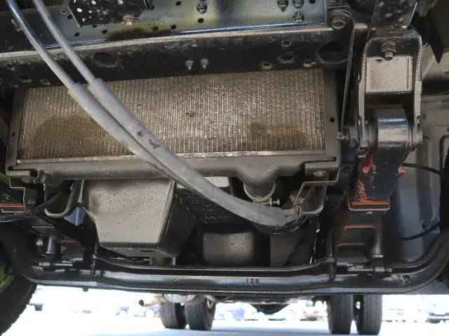 いすゞフォワードパッカー車（塵芥車）中型（4t）[写真23]