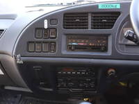 いすゞフォワードパッカー車（塵芥車）中型（4t）[写真28]