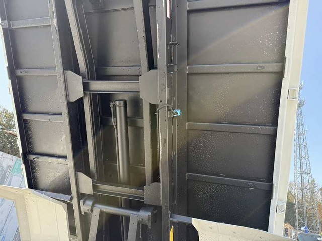 日野デュトロローダーダンプ小型（2t・3t）[写真17]