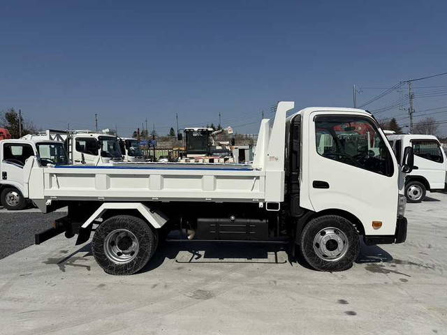 日野デュトロローダーダンプ小型（2t・3t）[写真07]