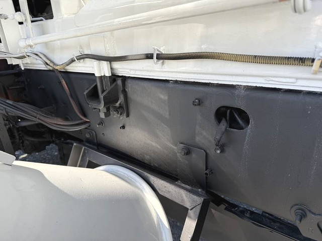 日野レンジャーミキサー車（コンクリートミキサー）増トン（6t・8t）[写真14]