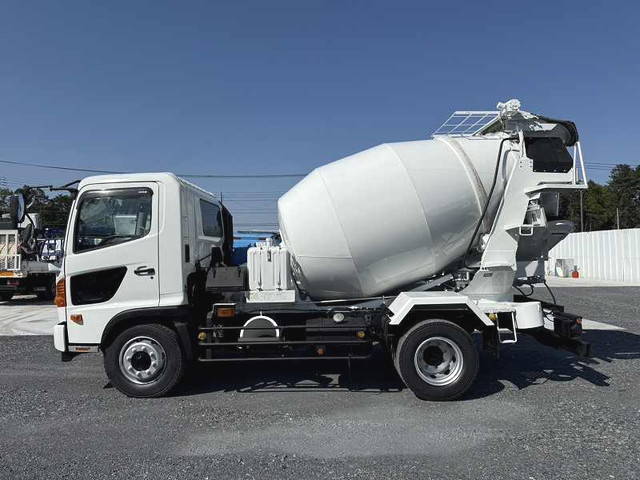 日野レンジャーミキサー車（コンクリートミキサー）増トン（6t・8t）[写真04]