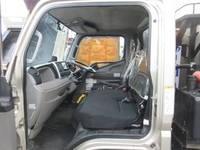 三菱ふそうキャンターコンテナ専用車小型（2t・3t）[写真15]