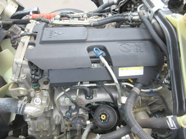 三菱ふそうキャンターコンテナ専用車小型（2t・3t）[写真17]