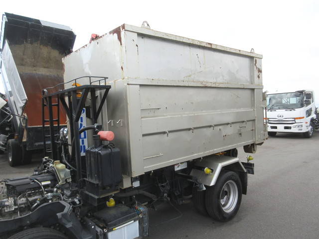 三菱ふそうキャンターコンテナ専用車小型（2t・3t）[写真19]