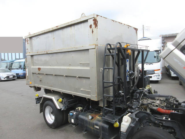 三菱ふそうキャンターコンテナ専用車小型（2t・3t）[写真20]