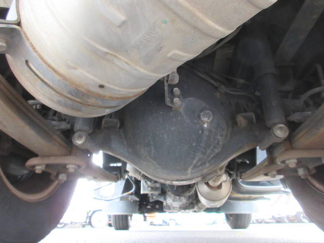 三菱ふそうキャンターコンテナ専用車小型（2t・3t）[写真07]