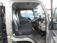 三菱ふそうキャンターコンテナ専用車小型（2t・3t）[写真09]