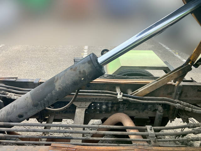 三菱ふそうキャンターパッカー車（塵芥車）小型（2t・3t）[写真21]