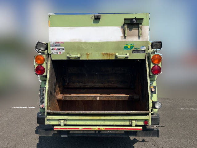 三菱ふそうキャンターパッカー車（塵芥車）小型（2t・3t）[写真08]