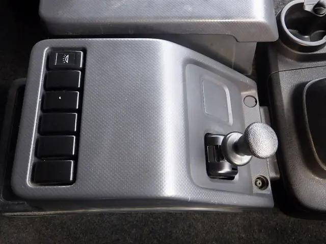 いすゞギガトレーラーヘッド（トラクターヘッド）大型（10t）[写真14]