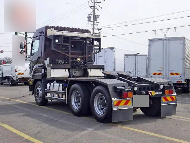 いすゞギガトレーラーヘッド（トラクターヘッド）大型（10t）[写真02]