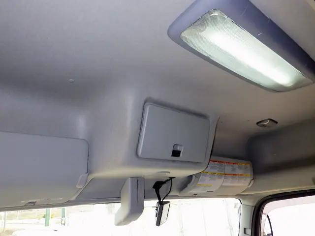 いすゞギガトレーラーヘッド（トラクターヘッド）大型（10t）[写真23]