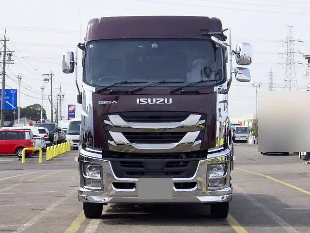 いすゞギガトレーラーヘッド（トラクターヘッド）大型（10t）[写真31]