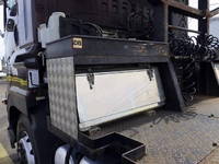 いすゞギガトレーラーヘッド（トラクターヘッド）大型（10t）[写真33]