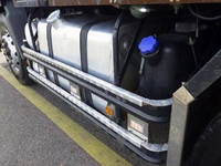 いすゞギガトレーラーヘッド（トラクターヘッド）大型（10t）[写真40]