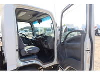 いすゞエルフ冷凍車（冷蔵車）小型（2t・3t）[写真23]