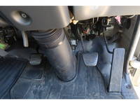 いすゞエルフ冷凍車（冷蔵車）小型（2t・3t）[写真24]