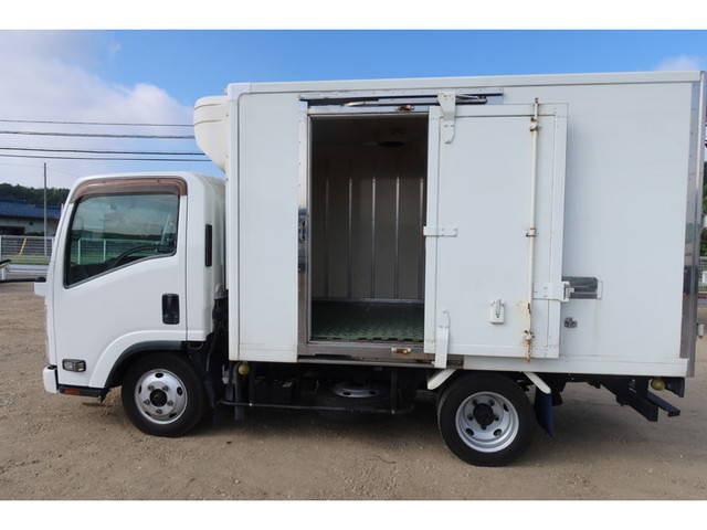 いすゞエルフ冷凍車（冷蔵車）小型（2t・3t）[写真07]
