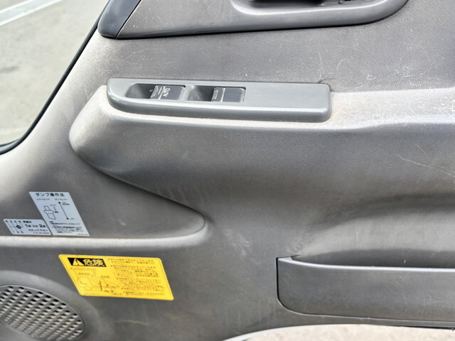 いすゞエルフダンプ小型（2t・3t）[写真28]