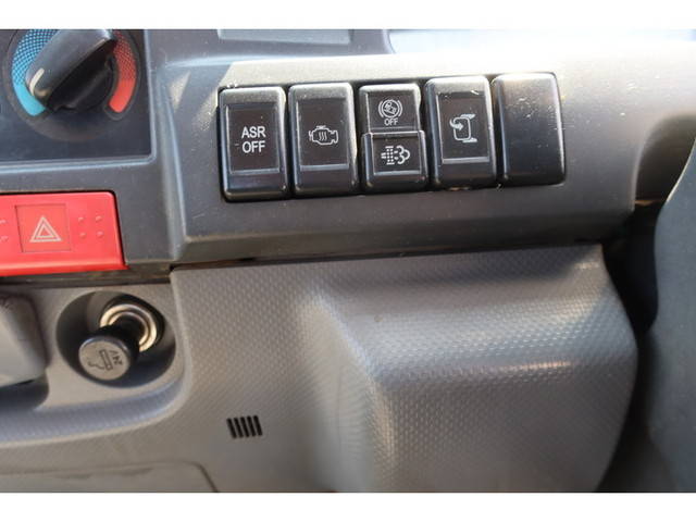 いすゞエルフダンプ小型（2t・3t）[写真32]