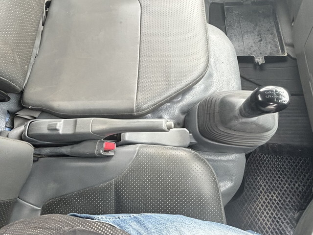 いすゞエルフダンプ小型（2t・3t）[写真36]