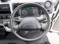 三菱ふそうキャンターアルミブロック小型（2t・3t）[写真11]