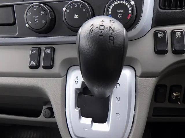 三菱ふそうキャンターアルミブロック小型（2t・3t）[写真12]