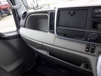 三菱ふそうキャンターアルミブロック小型（2t・3t）[写真13]