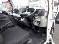 三菱ふそうキャンターアルミブロック小型（2t・3t）[写真18]