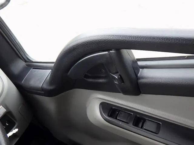 三菱ふそうキャンターアルミブロック小型（2t・3t）[写真21]