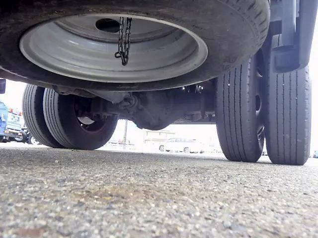 三菱ふそうキャンターアルミブロック小型（2t・3t）[写真23]