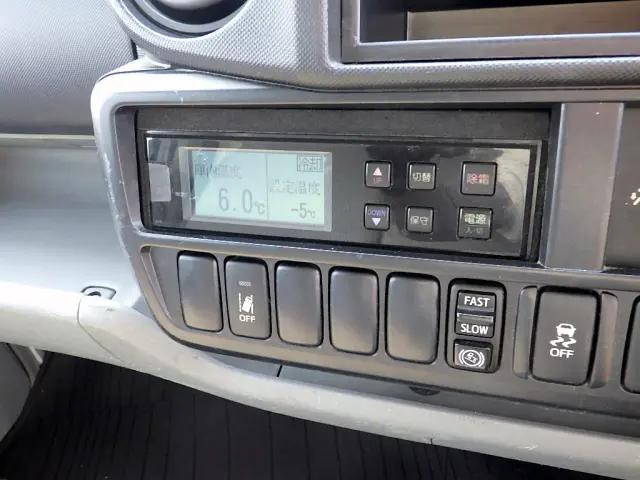 日野デュトロ冷凍車（冷蔵車）小型（2t・3t）[写真29]